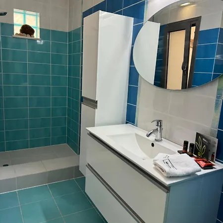 Seaty Luxury خانيا